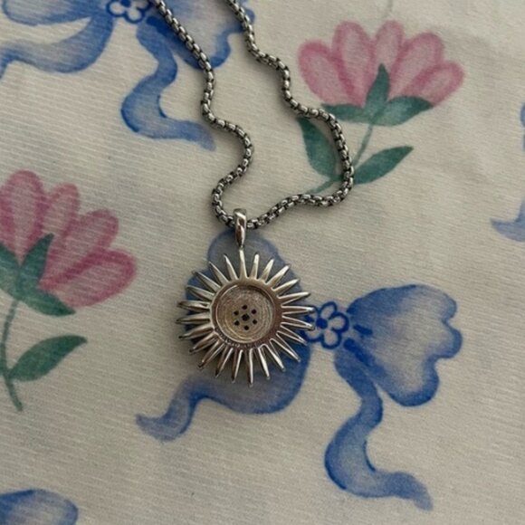 David Yurman Floral Pav Diamond Necklace - Picture 7 of 8